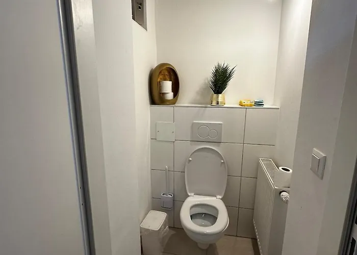 Cozy Flat Near Main Station & Center דירה וינה